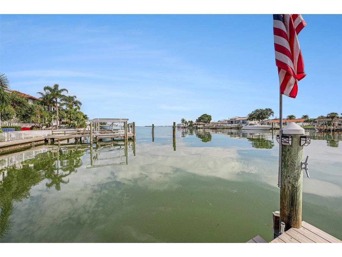 231 Midway Island Clearwater Beach FL 33767 TB8431098 image51