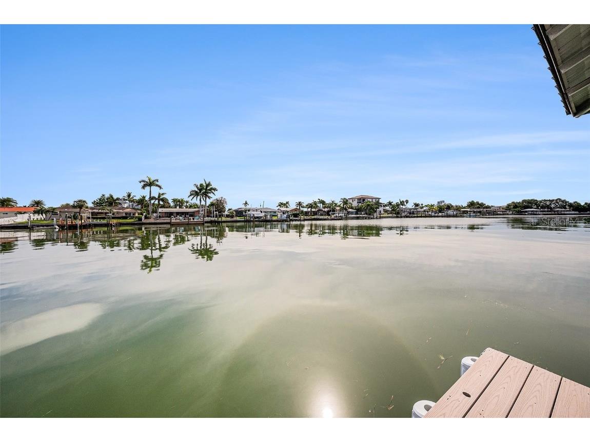 231 Midway Island Clearwater Beach FL 33767 TB8431098 image52