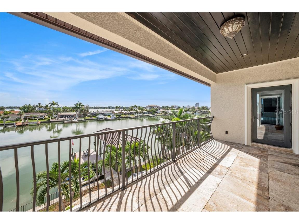 231 Midway Island Clearwater Beach FL 33767 TB8431098 image64