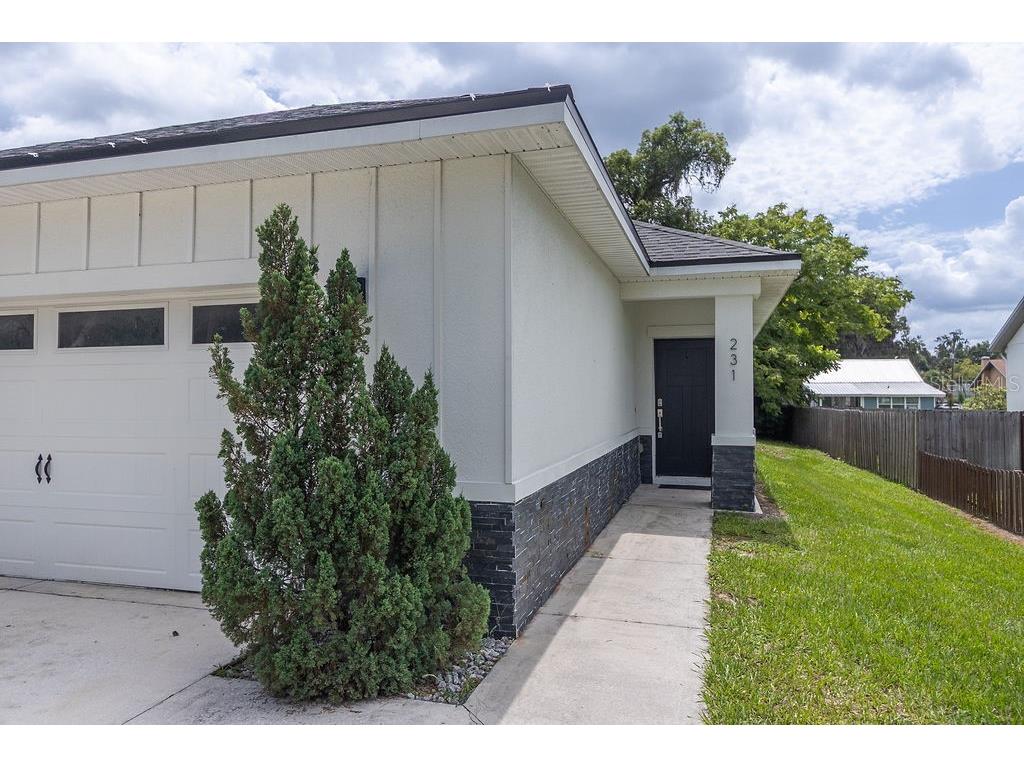 231 N Julia Avenue Deland FL 32720 V4949709 image2