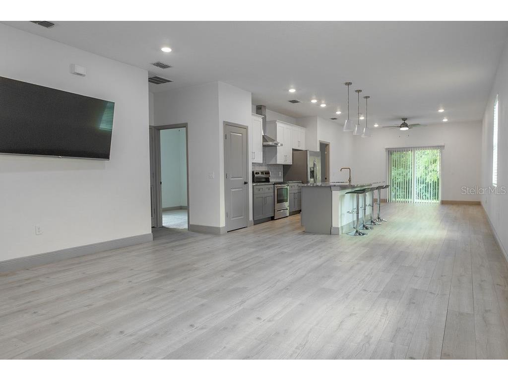 231 N Julia Avenue Deland FL 32720 V4949709 image3