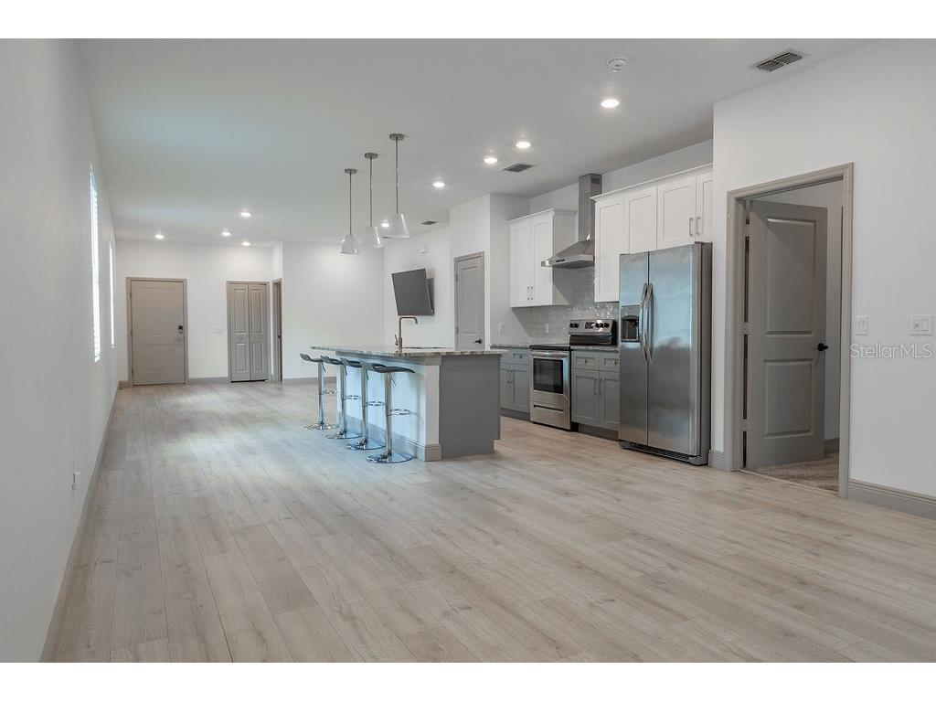 231 N Julia Avenue Deland FL 32720 V4949709 image4