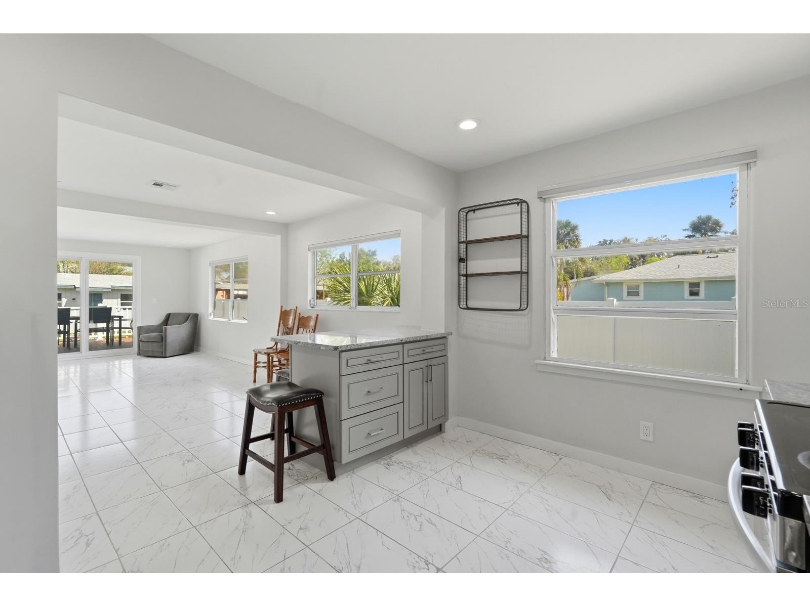 231 N Ridgewood Avenue Ormond Beach FL 32174 FC316901 image16