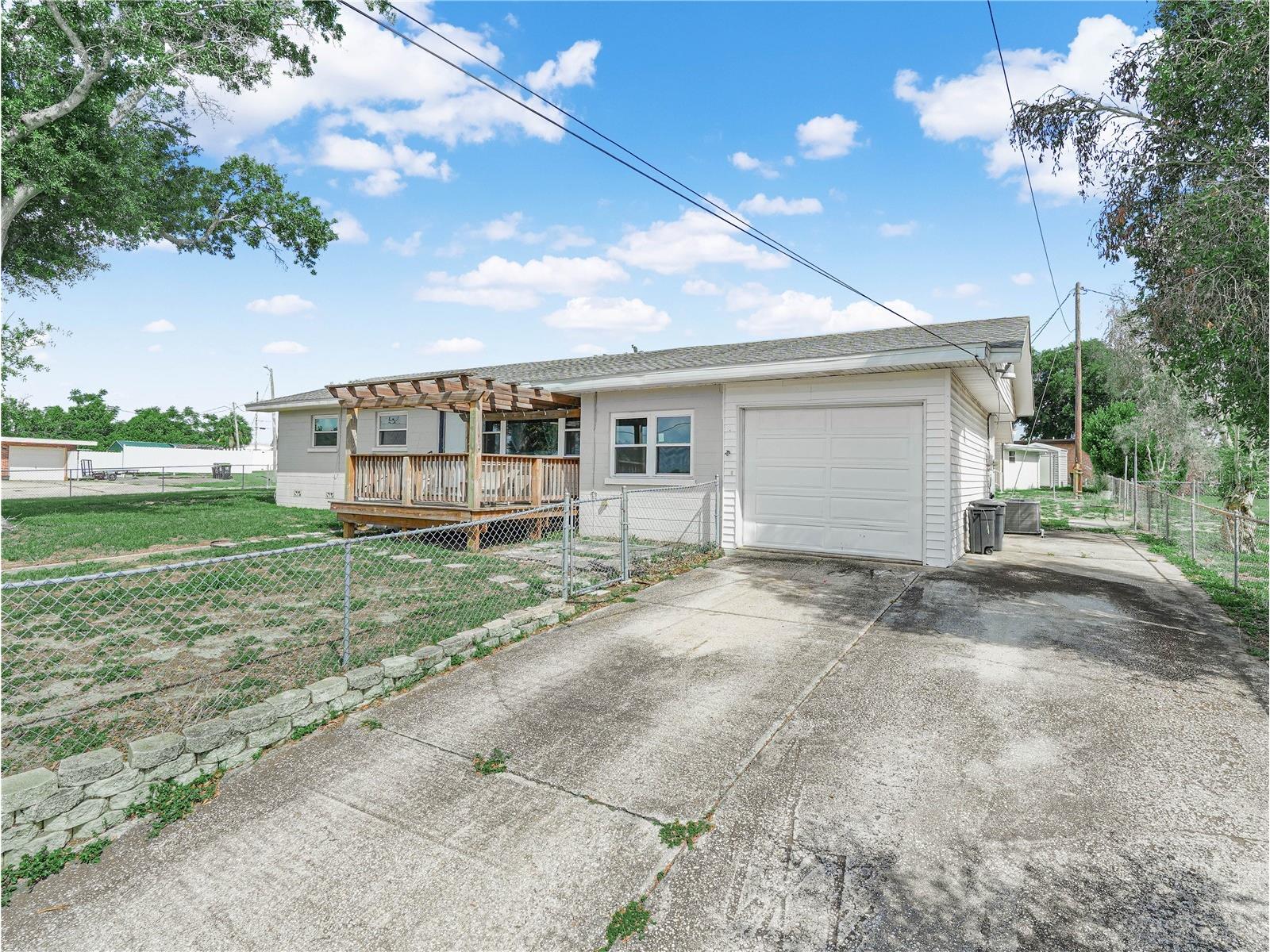 231 Ridge Manor Drive Lake Wales FL 33853 - LAKE BELLE K4903520 image3