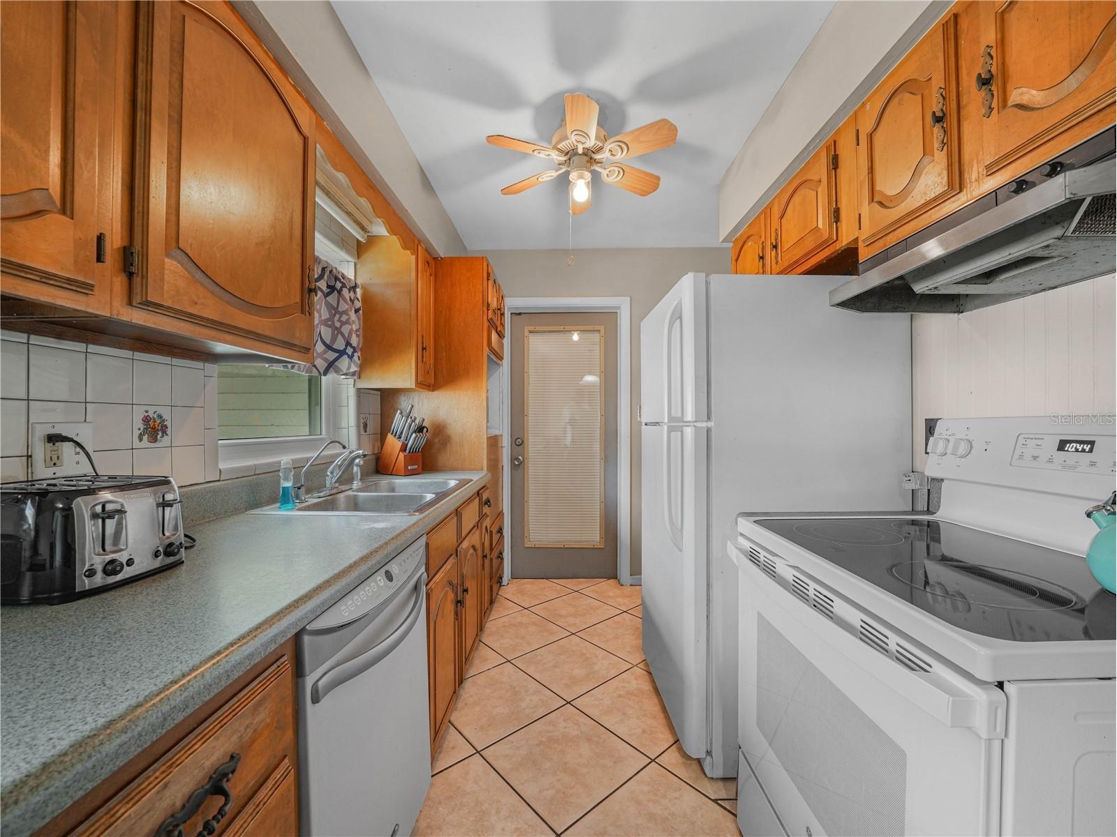 231 Ridge Manor Drive Lake Wales FL 33853 - LAKE BELLE K4903520 image9
