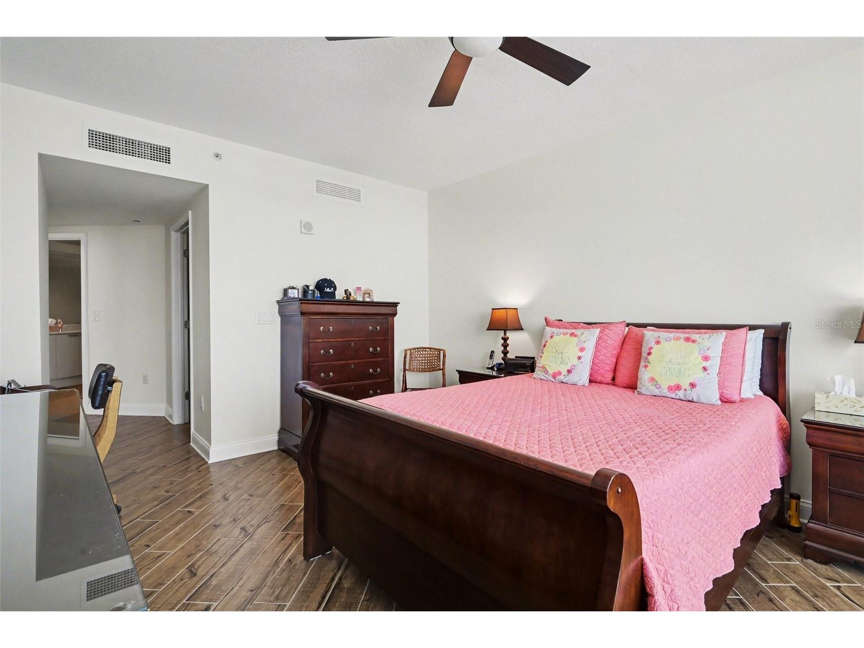 231 Riverside Drive #1110 Daytona Beach FL 32117 - HALIFAX RIVER O6399712 image16