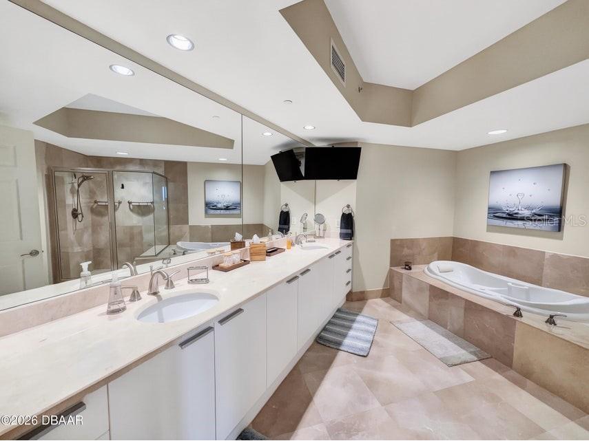 231 Riverside Drive #1501-1 Daytona Beach FL 32117 FC316769 image24