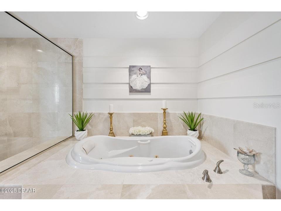 231 Riverside Drive #1507-1 Daytona Beach FL 32117 FC311677 image27