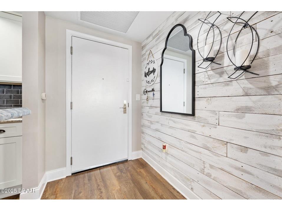 231 Riverside Drive #1507-1 Daytona Beach FL 32117 FC311677 image3