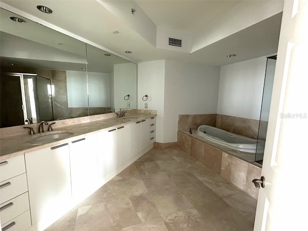 231 Riverside Drive #1510-1 Daytona Beach FL 32117 - HALIFAX RIVER O6280315 image8