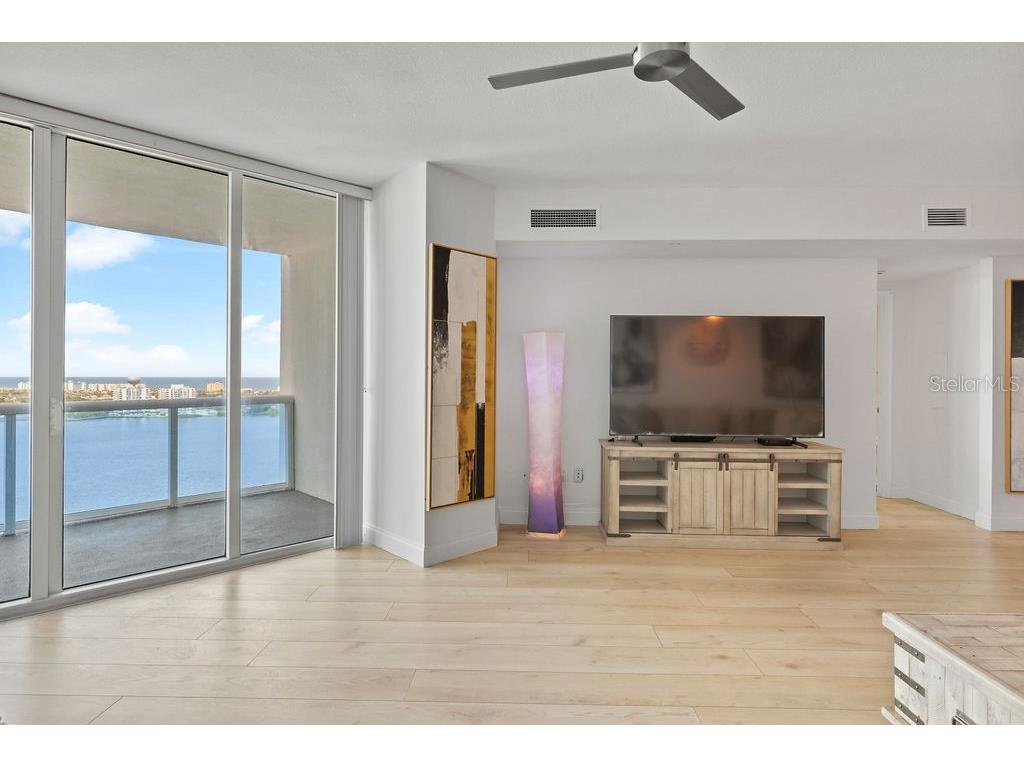 231 Riverside Drive #1904 Daytona Beach FL 32117 FC303324 image43