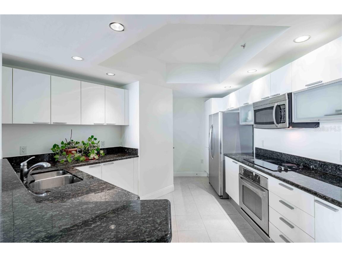 231 Riverside Drive #2105-1 Daytona Beach FL 32117 - HALIFAX RIVER O6353536 image2