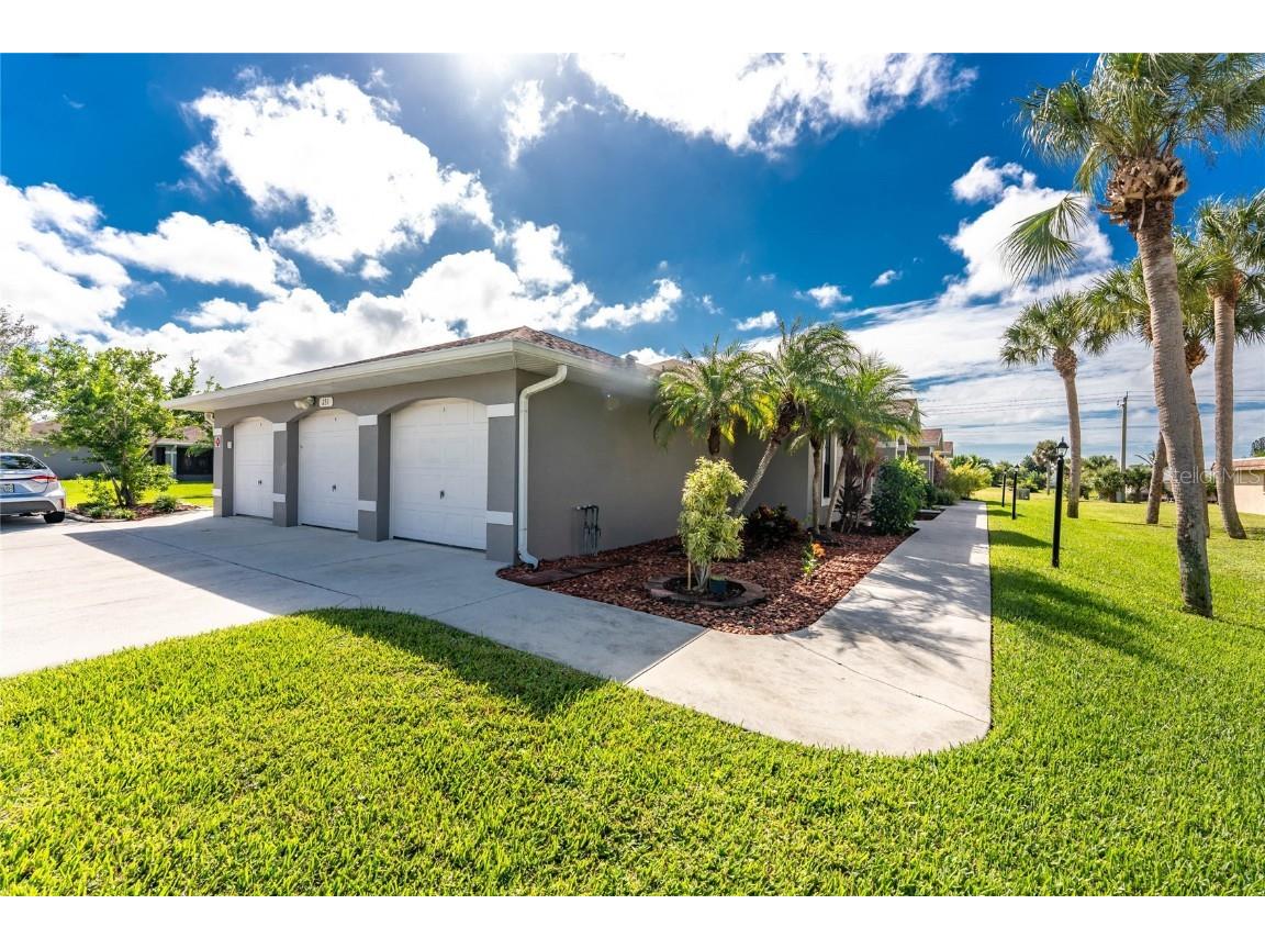 231 Rotonda Boulevard W #B2 Rotonda West FL 33947 D6144124 image2