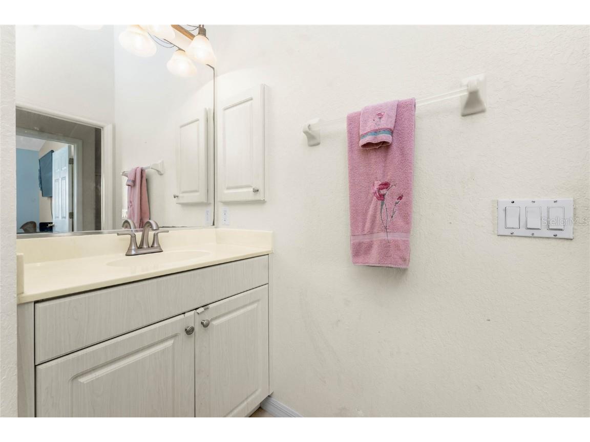 231 Rotonda Boulevard W #B2 Rotonda West FL 33947 D6144124 image25