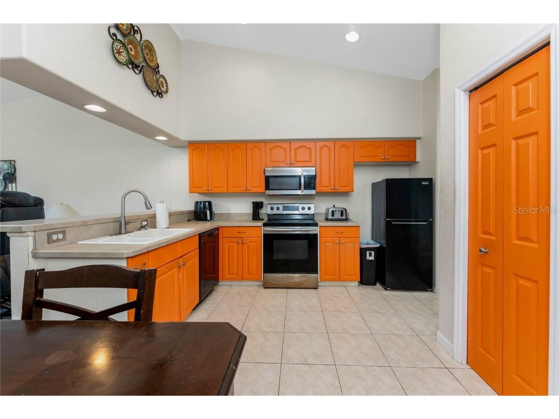 231 Rotonda Boulevard W #B2 Rotonda West FL 33947 D6144124 image9