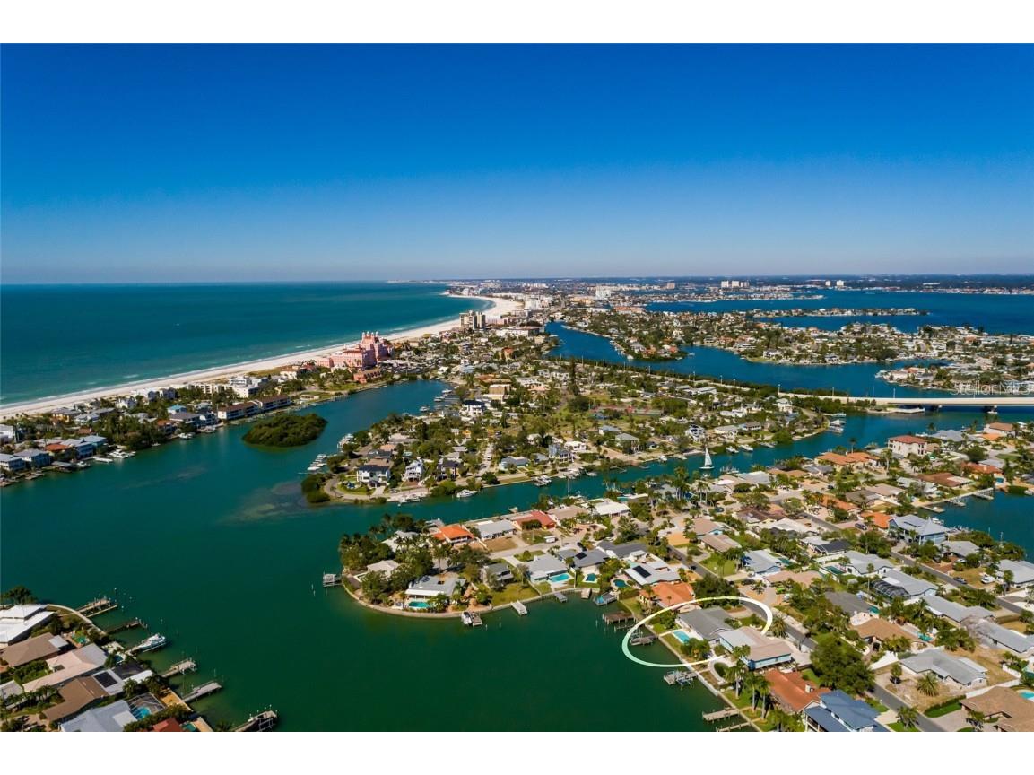 231 S Julia Circle Saint Pete Beach FL 33706 - BOCA CIEGA BAY TB8444043 image1