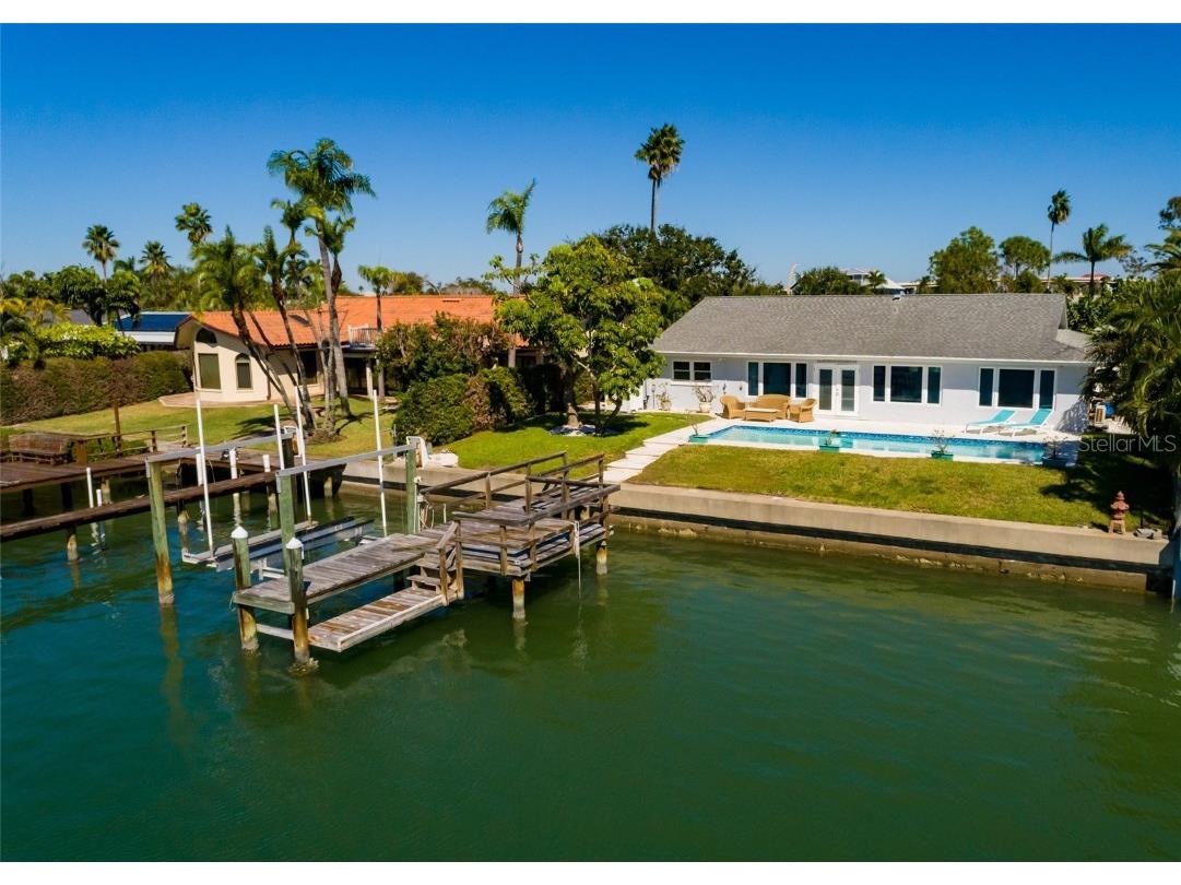 231 S Julia Circle Saint Pete Beach FL 33706 - BOCA CIEGA BAY TB8444043 image54