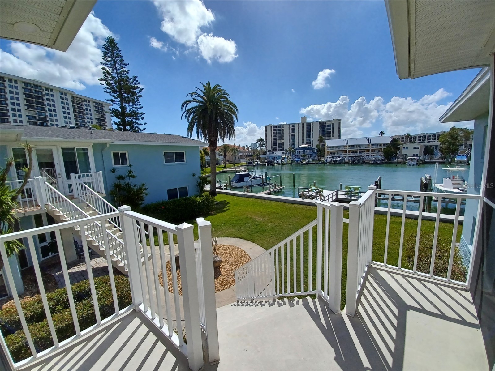 231 Skiff Point #7 Clearwater Beach FL 33767 TB8482103 image1