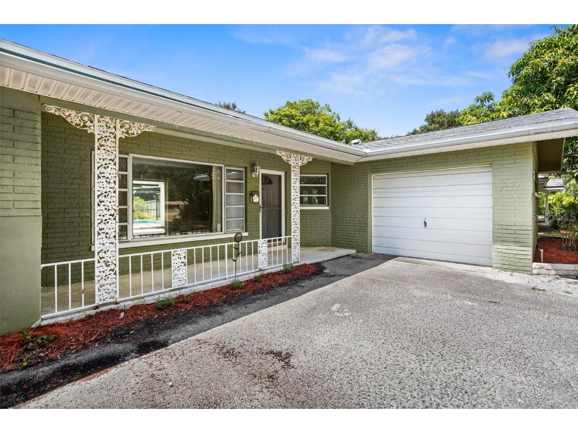 2310 Caesar Way S Saint Petersburg FL 33712 U8249980 image1