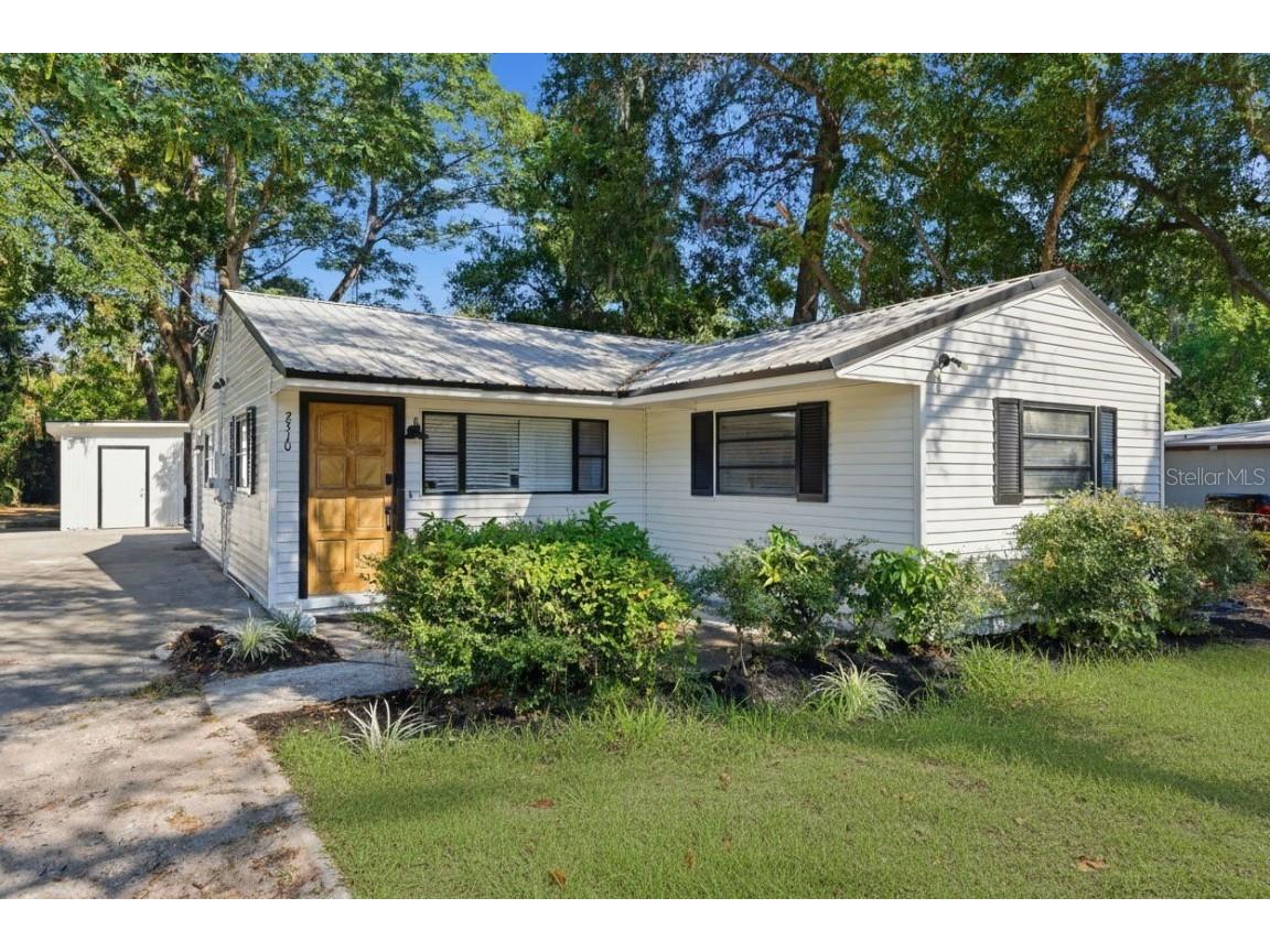 2310 E Minnehaha Street Tampa FL 33610 TB8450132 image1