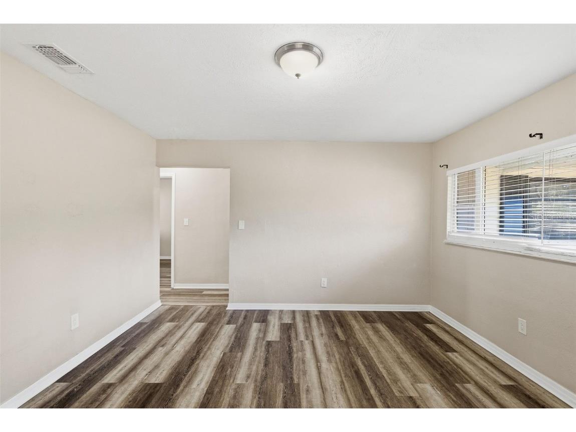 2310 E Minnehaha Street Tampa FL 33610 TB8450132 image11