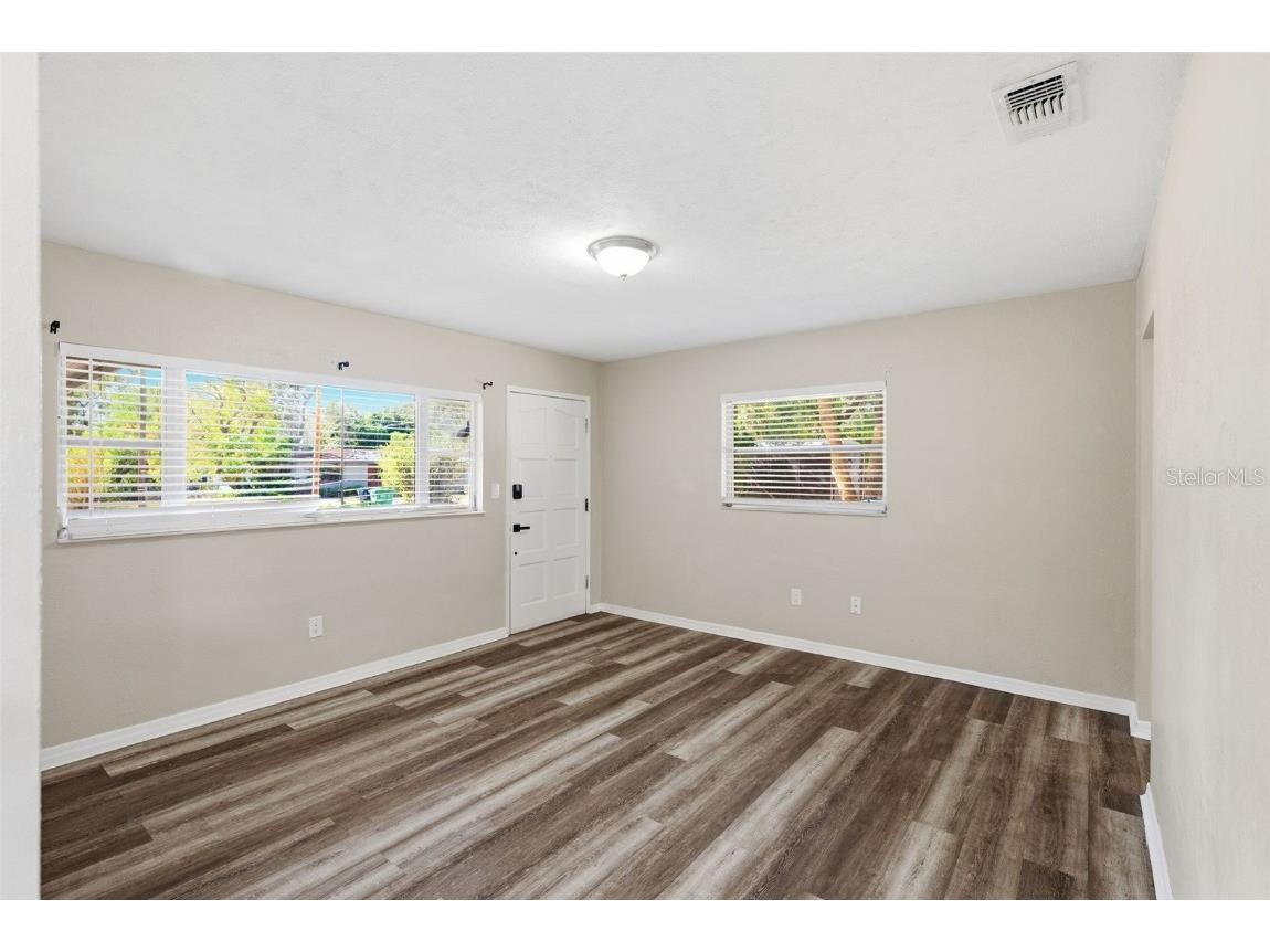 2310 E Minnehaha Street Tampa FL 33610 TB8450132 image14