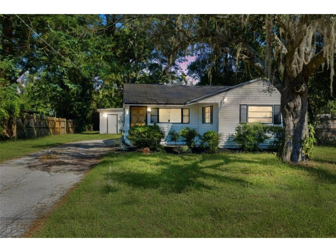 2310 E Minnehaha Street Tampa FL 33610 TB8450132 image3