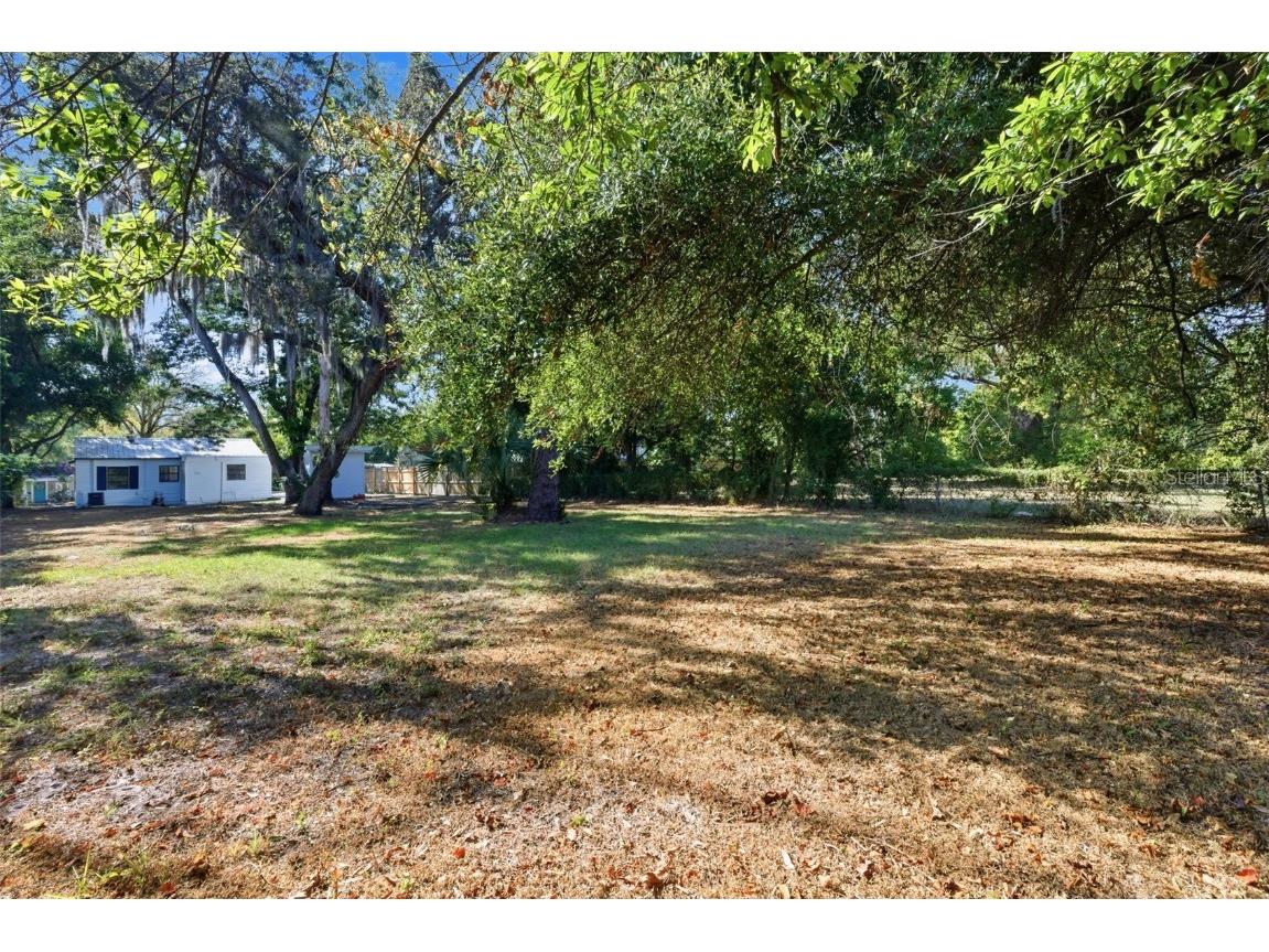 2310 E Minnehaha Street Tampa FL 33610 TB8450132 image32