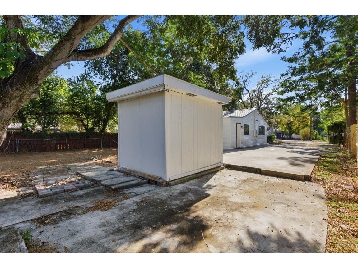 2310 E Minnehaha Street Tampa FL 33610 TB8450132 image37