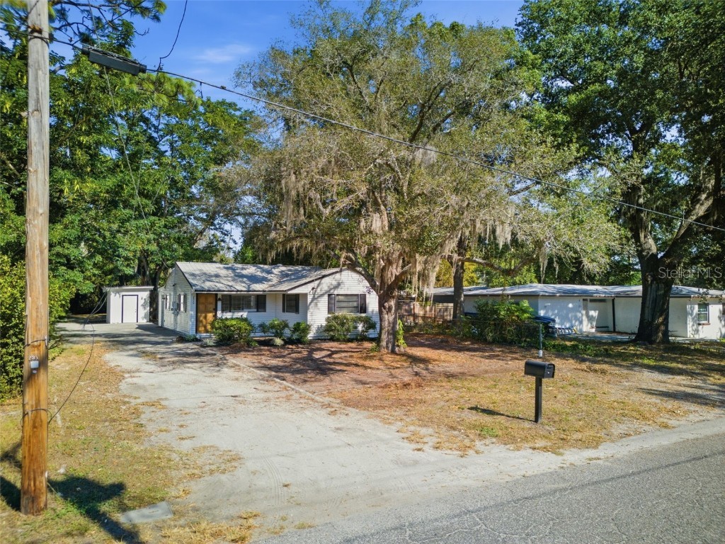 2310 E Minnehaha Street Tampa FL 33610 TB8450132 image38
