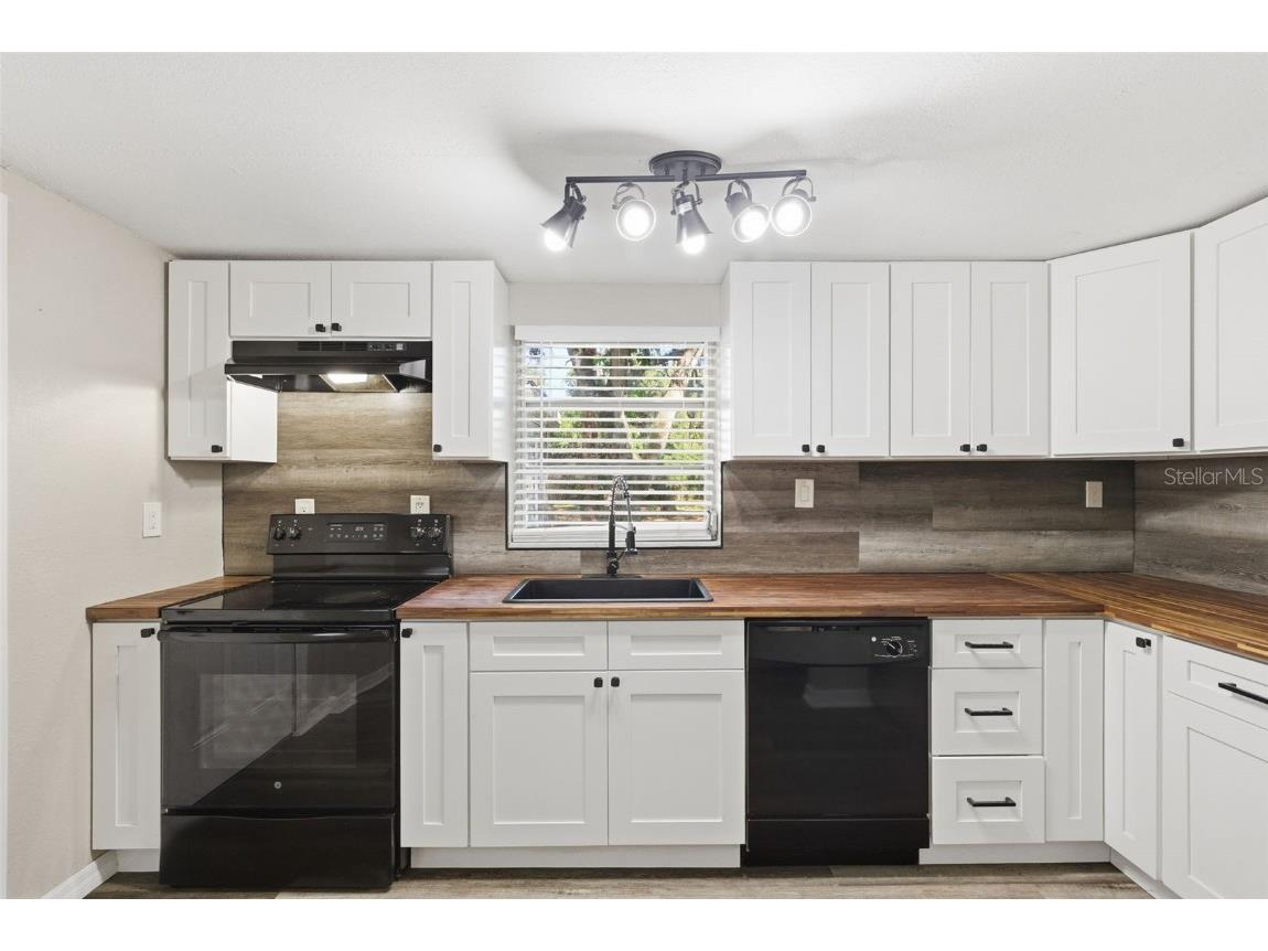 2310 E Minnehaha Street Tampa FL 33610 TB8450132 image6