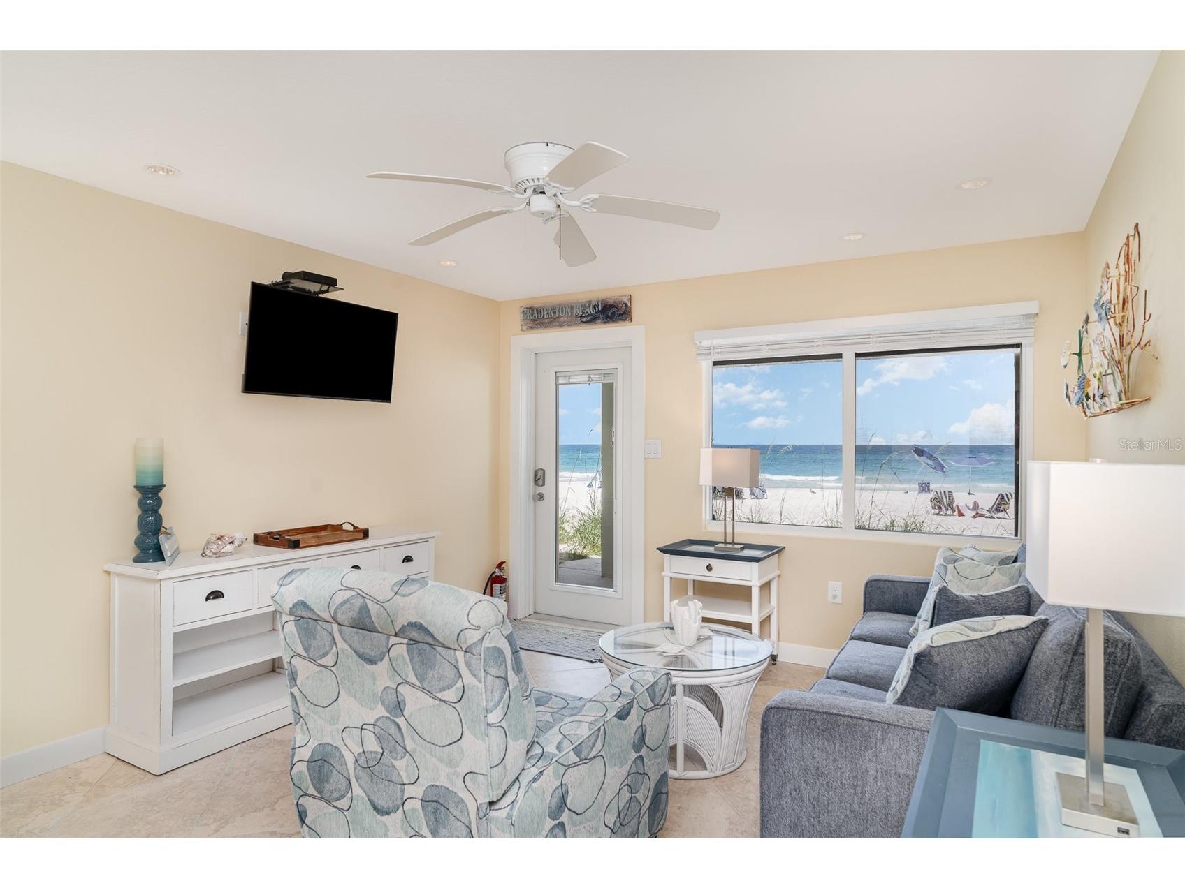 2310 Gulf Drive N #104 Bradenton Beach FL 34217 - GULF OF MEXICO A4655396 image8