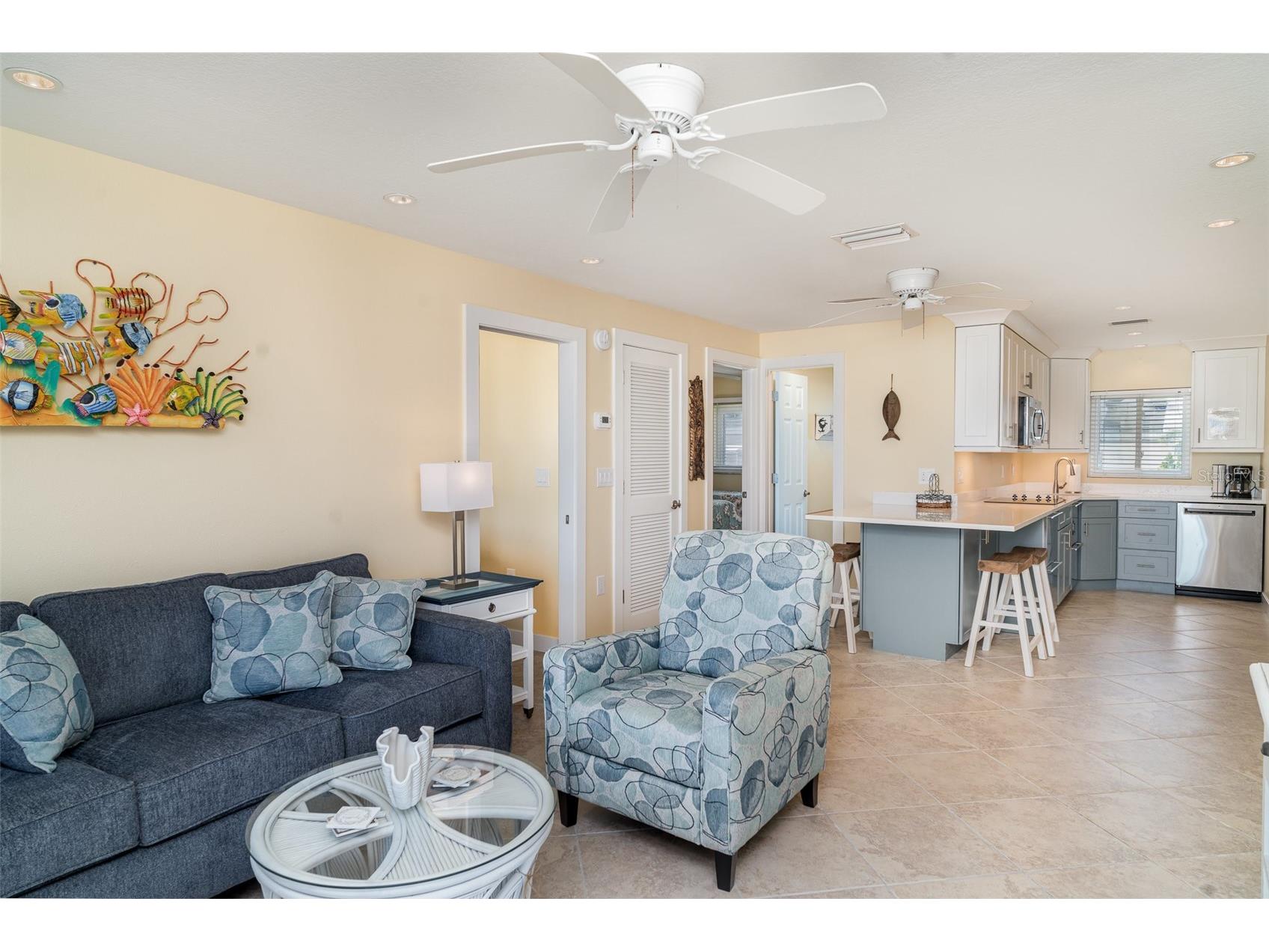 2310 Gulf Drive N #104 Bradenton Beach FL 34217 - GULF OF MEXICO A4655396 image9