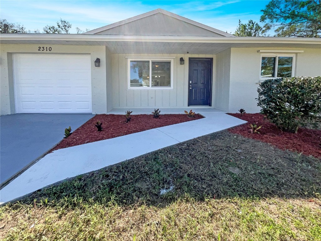 2310 Hively Street Sarasota FL 34231 O6048901 image1