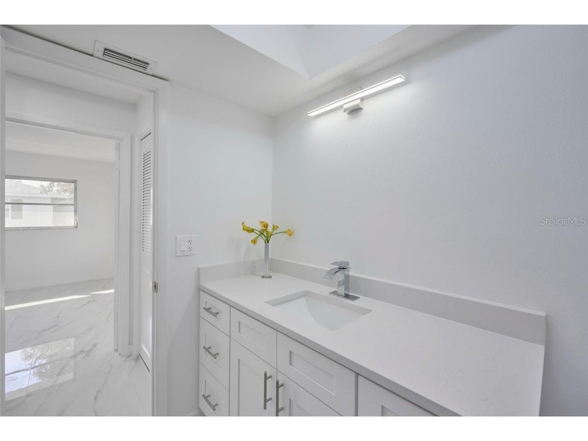 2310 Laguna Drive Indian Lake Estates FL 33855 - LAKE WALK IN WATER TB8377139 image24