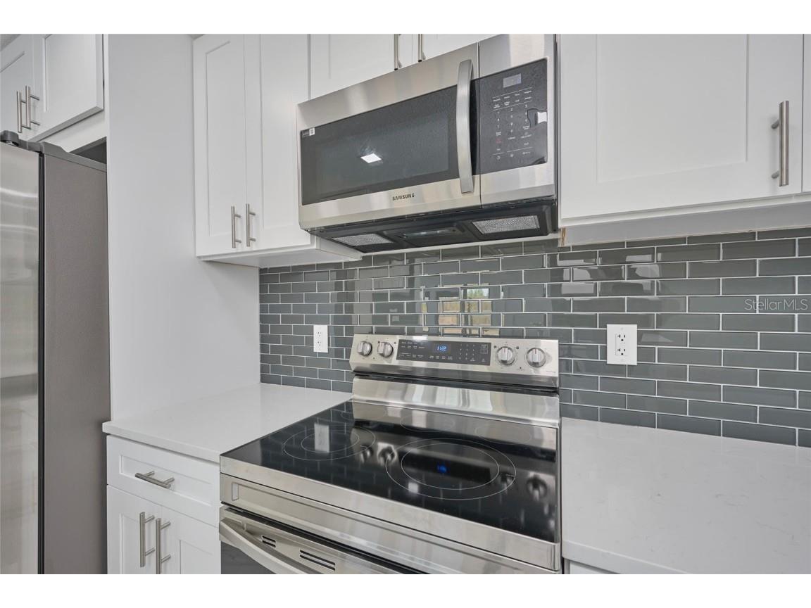 2310 Laguna Drive Indian Lake Estates FL 33855 - LAKE WALK IN WATER TB8377139 image7