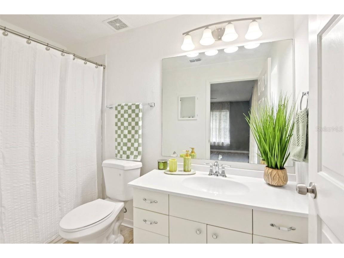 2310 Pleasure Run Drive Ruskin FL 33570 TB8425431 image16