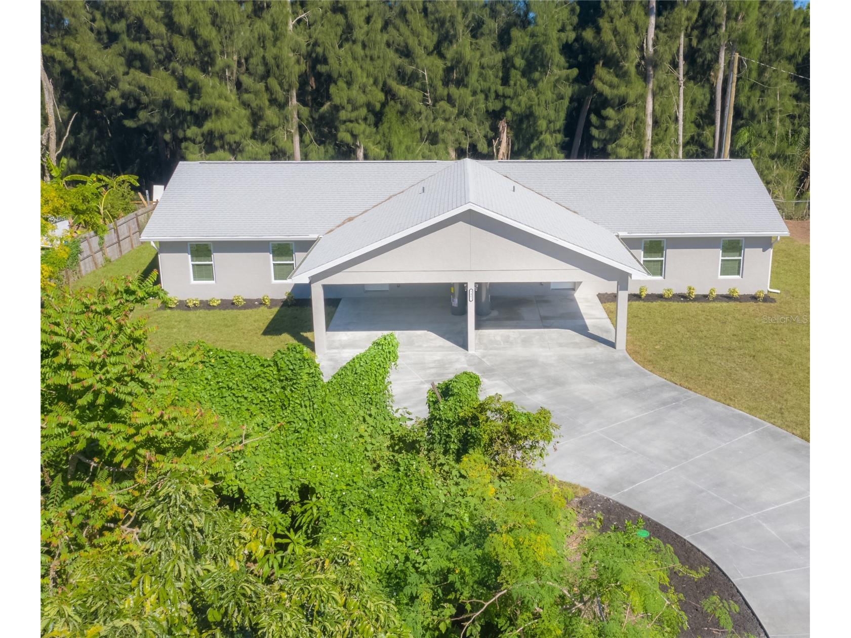 2311 54th Avenue Drive W Bradenton FL 34207 A4688215 image1