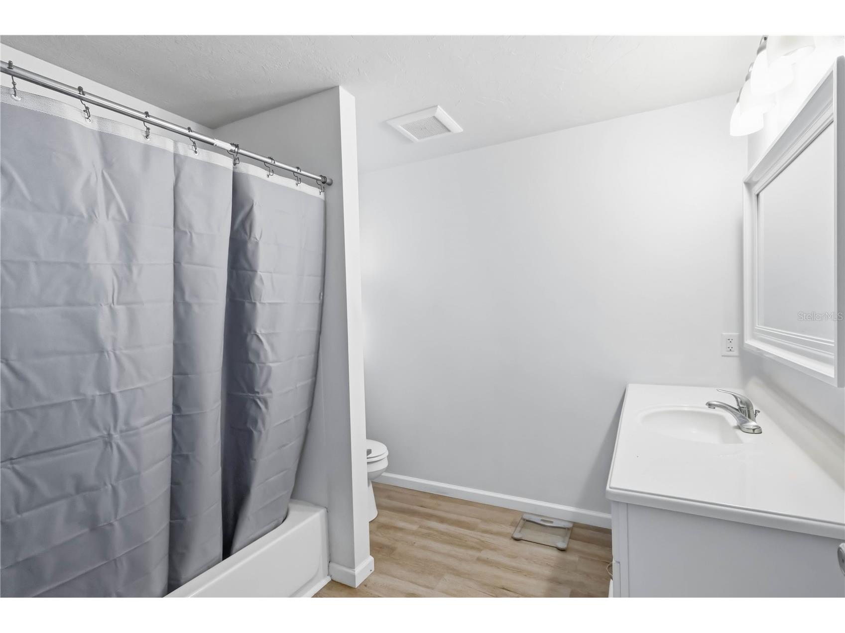 2311 54th Avenue Drive W Bradenton FL 34207 A4688215 image11