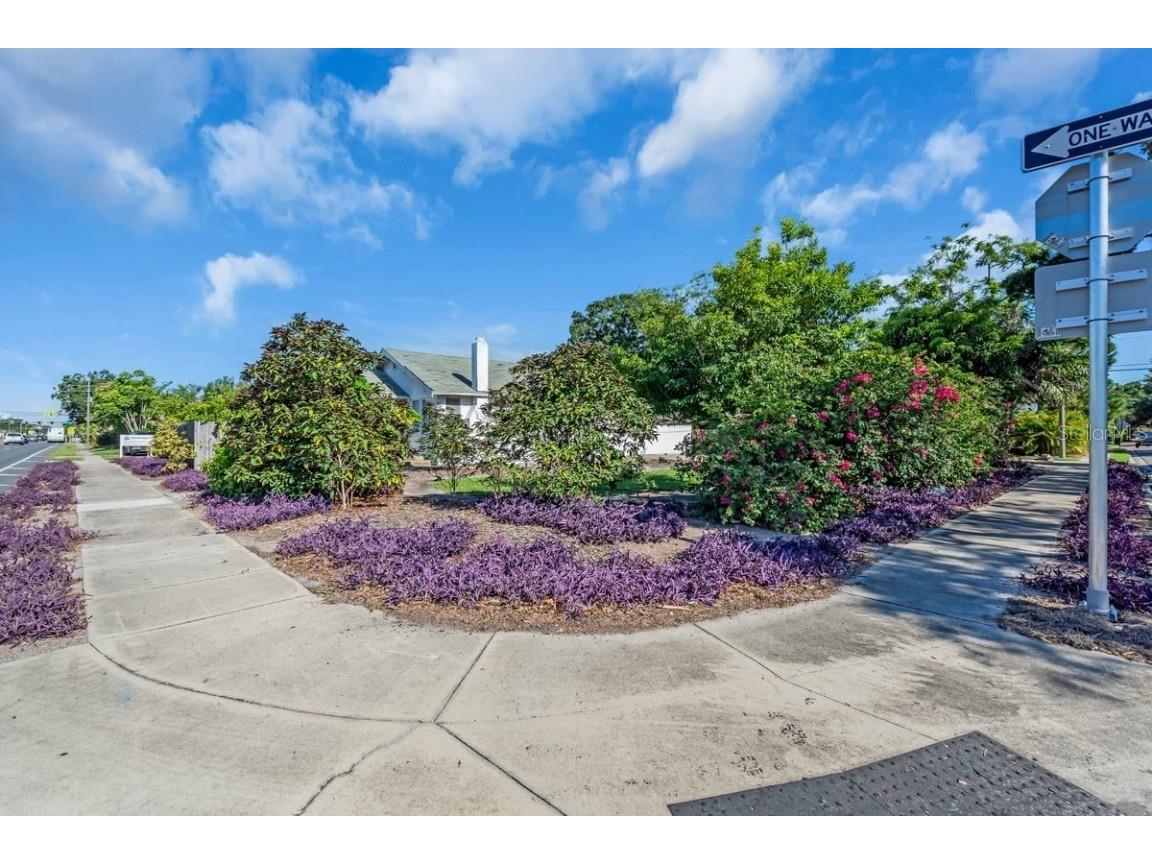 2311 5th Avenue N Saint Petersburg FL 33713 TB8410285 image1