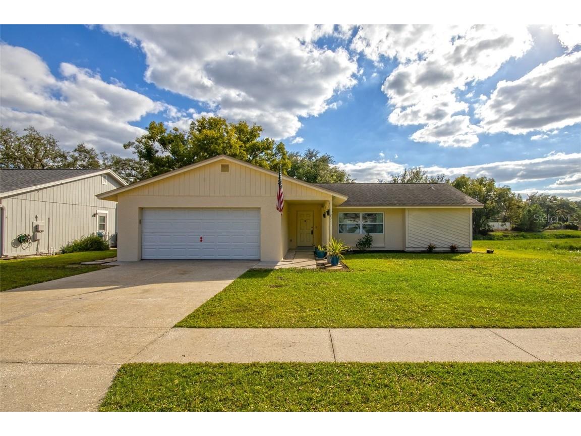 2311 Gnarled Oak Avenue Lutz FL 33549 TB8322935 image1