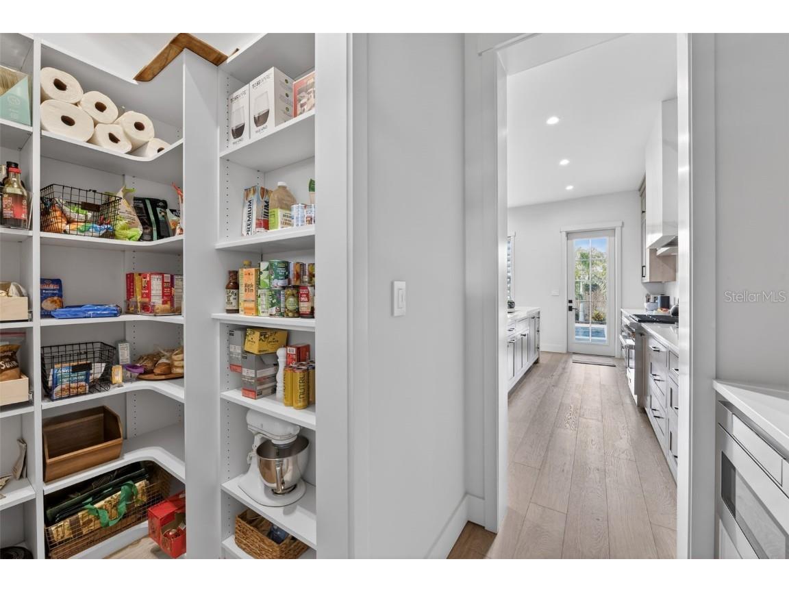 2311 Grove Street Sarasota FL 34239 A4673098 image10