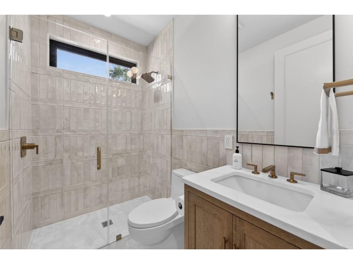 2311 Grove Street Sarasota FL 34239 A4673098 image17