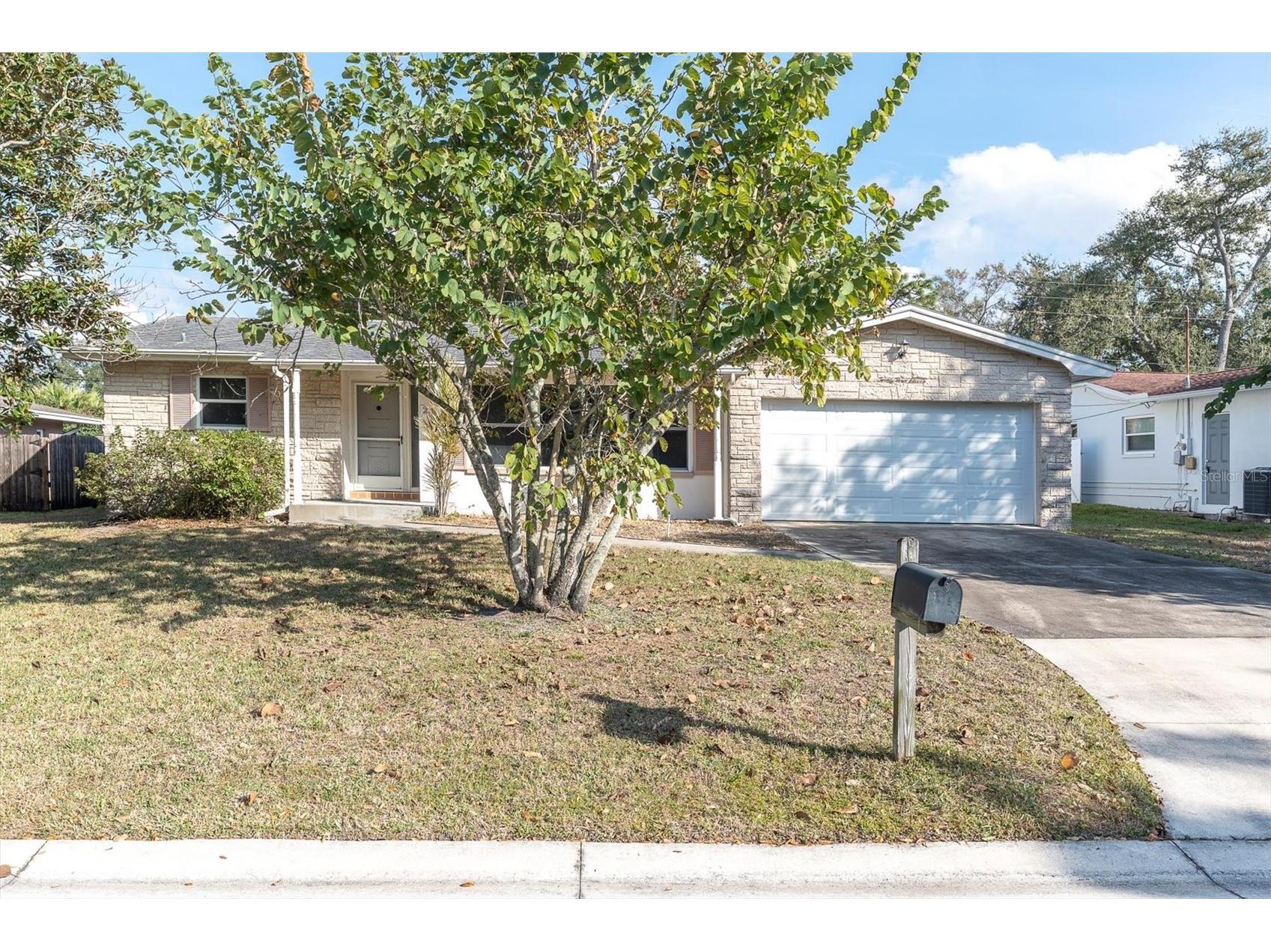 2311 Mangrum Drive Dunedin FL 34698 TB8461373 image1
