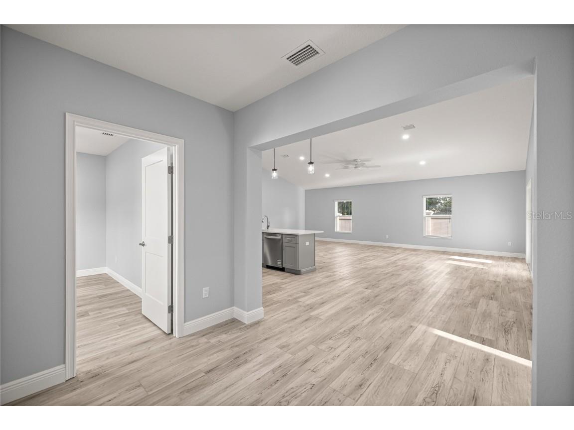 2311 SE 31st Place Ocala FL 34471 OM712839 image2