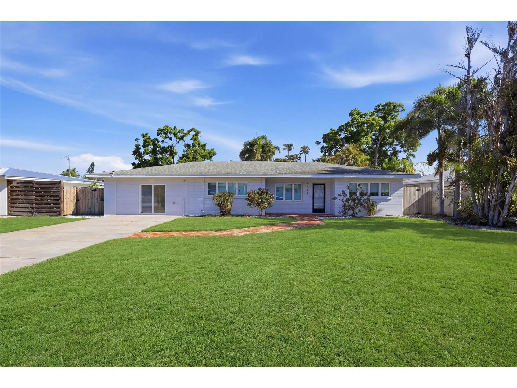 2311 Sunnyside Place Sarasota FL 34239 A4688119 image1