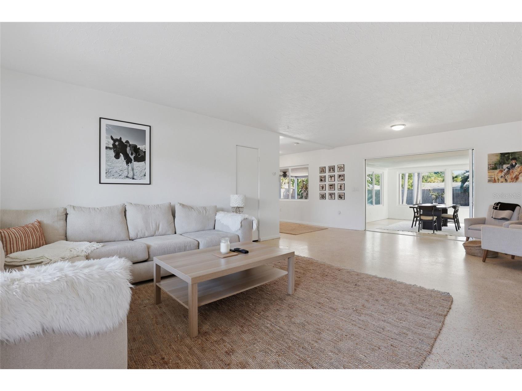 2311 Sunnyside Place Sarasota FL 34239 A4688119 image2