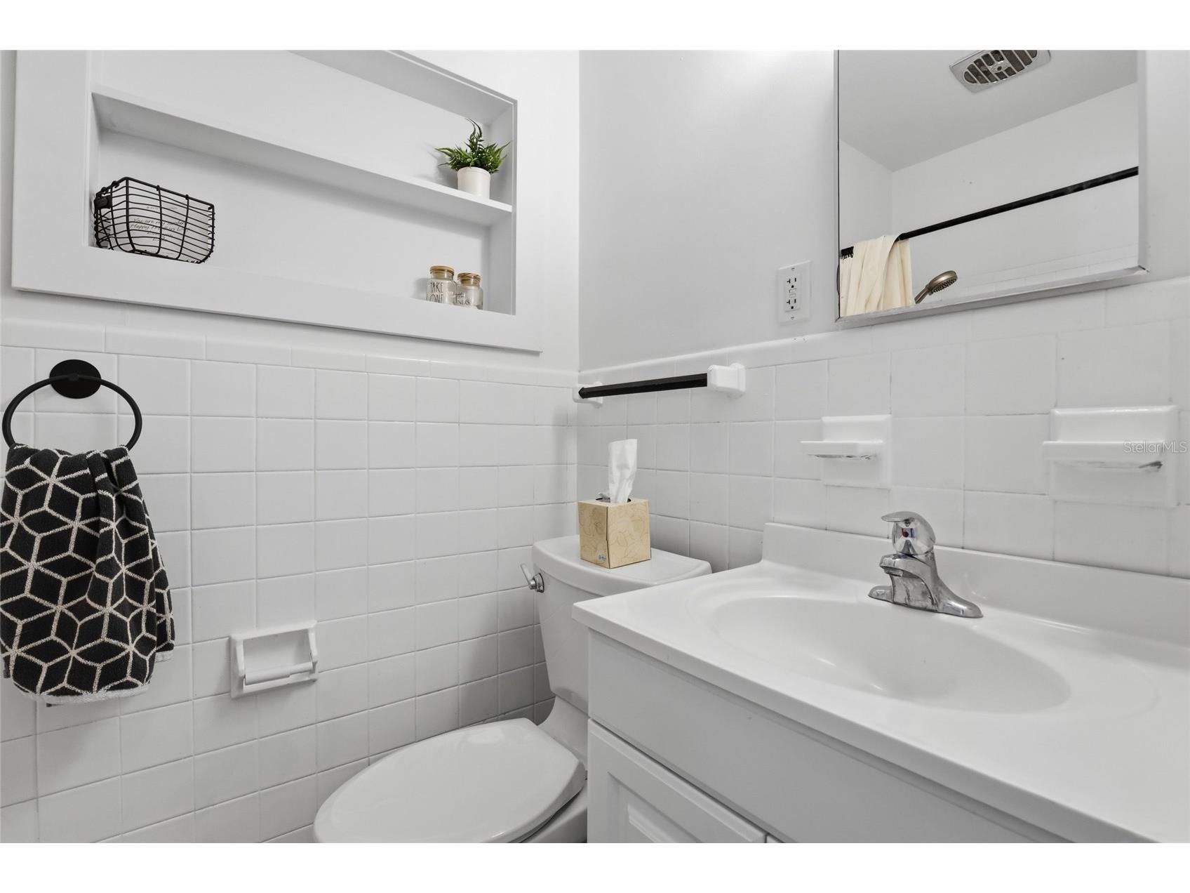 2311 Sunnyside Place Sarasota FL 34239 A4688119 image20