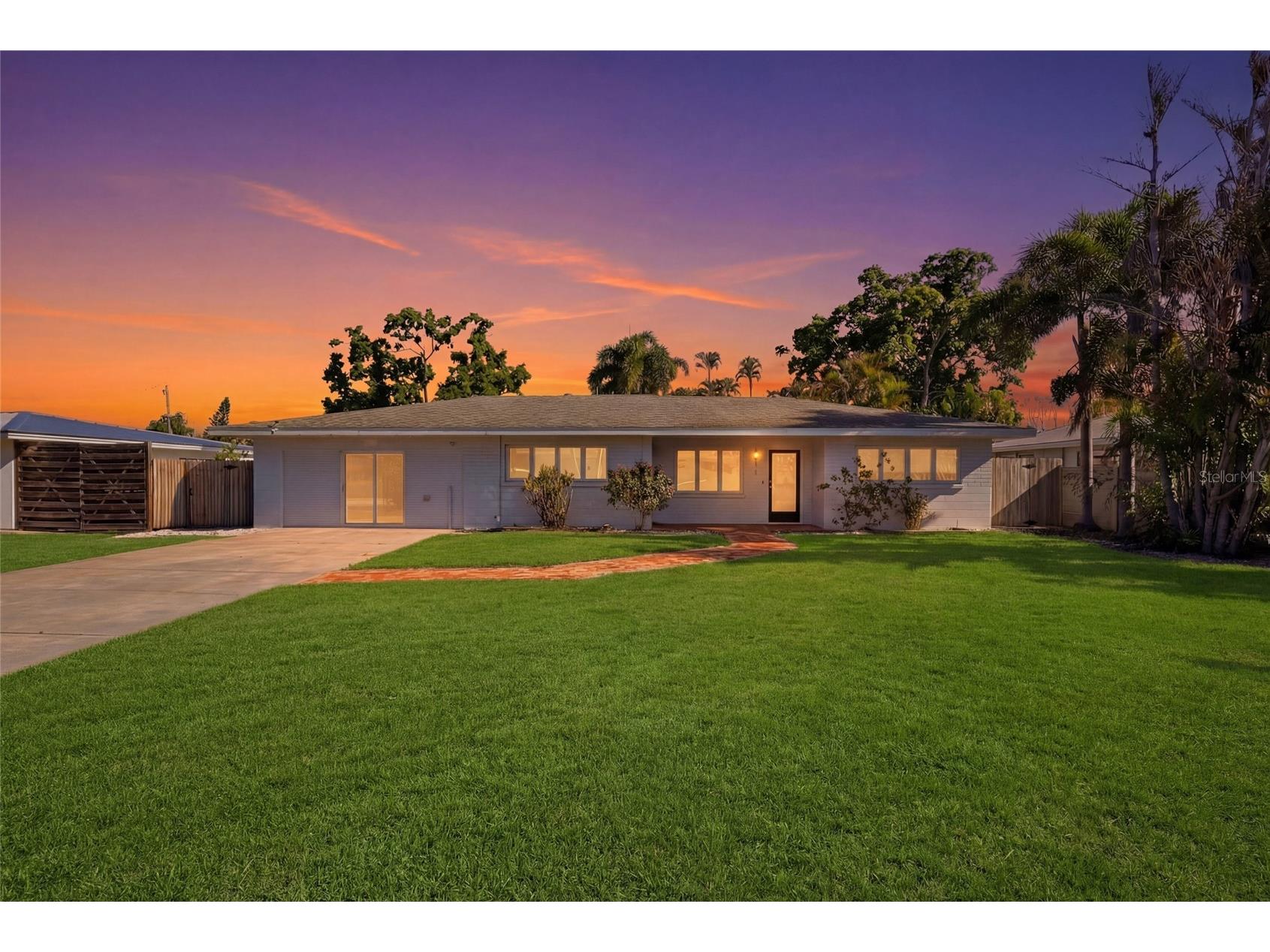 2311 Sunnyside Place Sarasota FL 34239 A4688119 image35