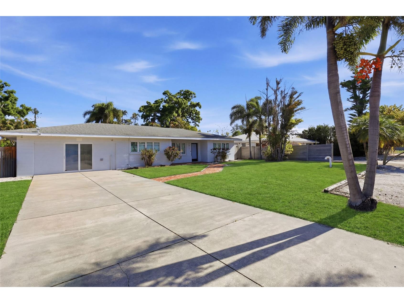 2311 Sunnyside Place Sarasota FL 34239 A4688119 image36